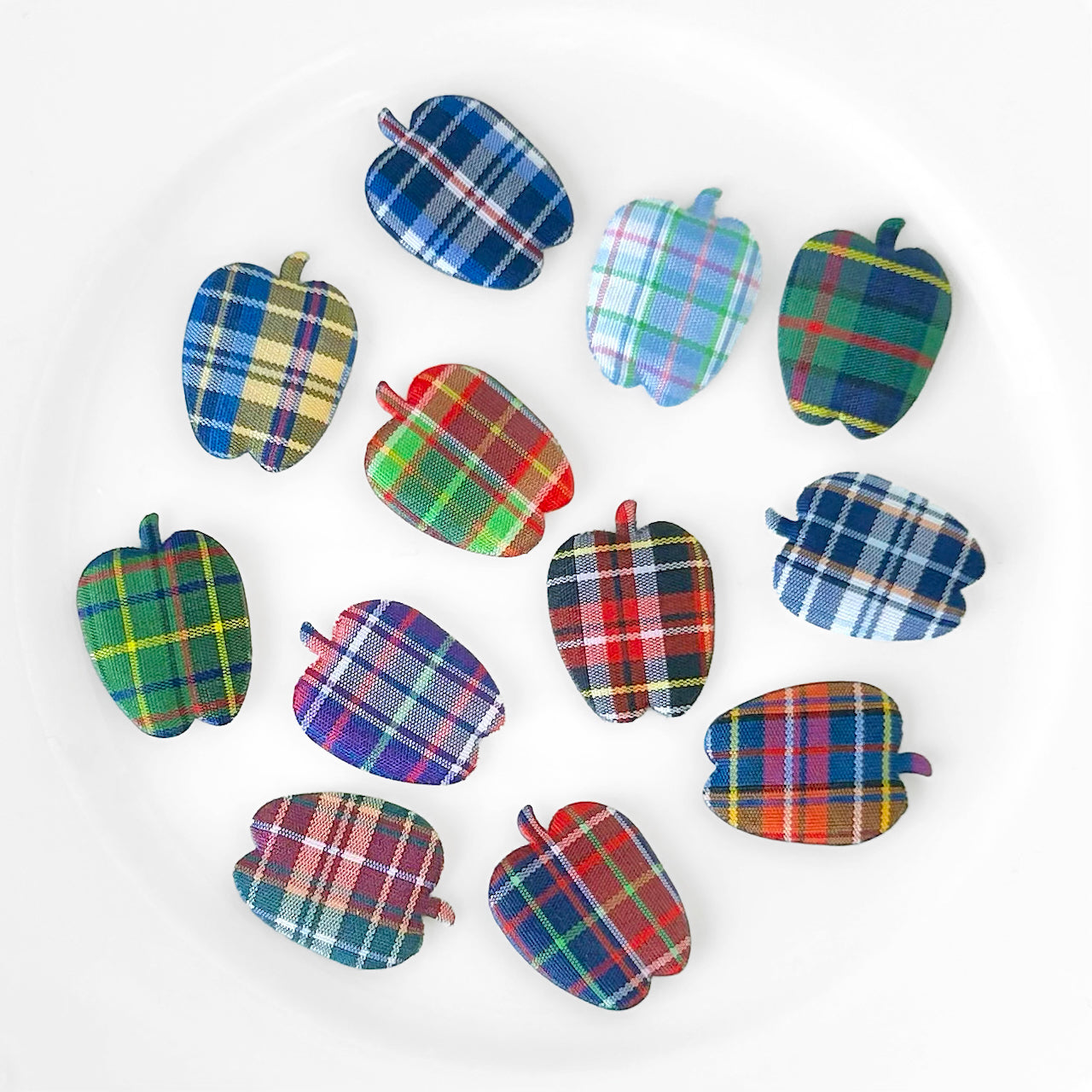 Puffy_Plaid_Apple_Applique