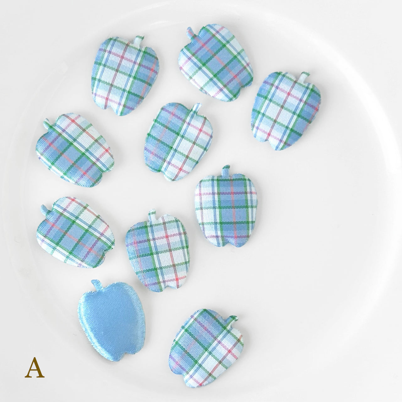 Puffy_Plaid_Apple_Applique