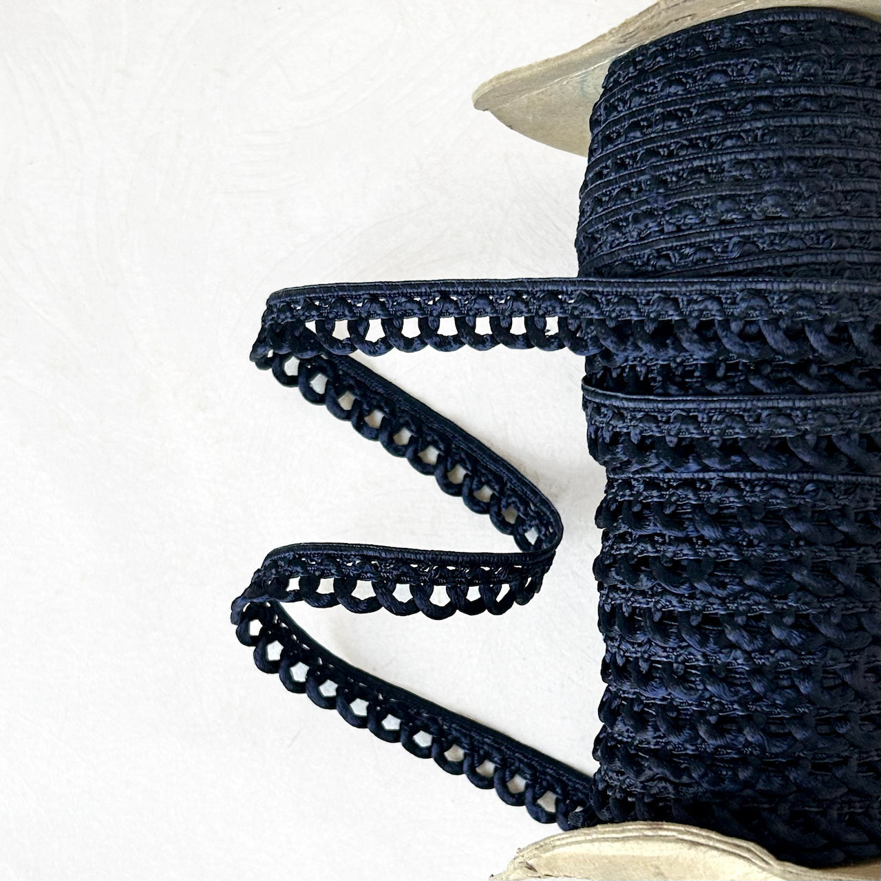 Rayon_Edge_Loop_Braid