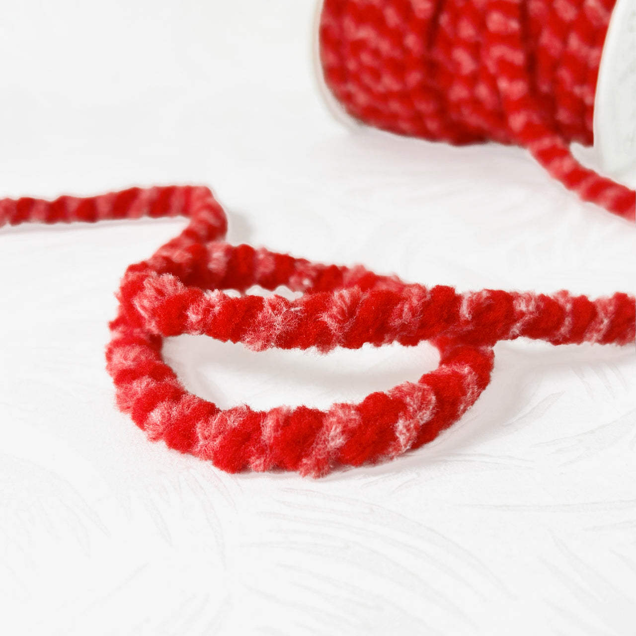 Retro_Chenille_Fluff_Cord