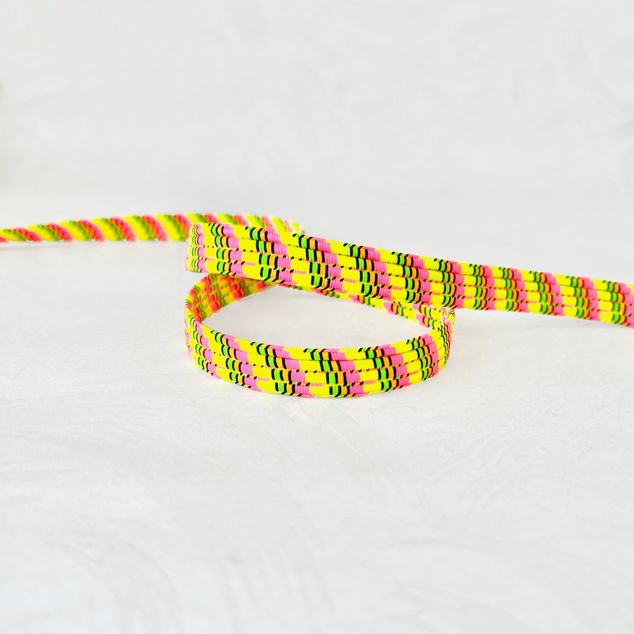 Ribbed_Neon_Braid