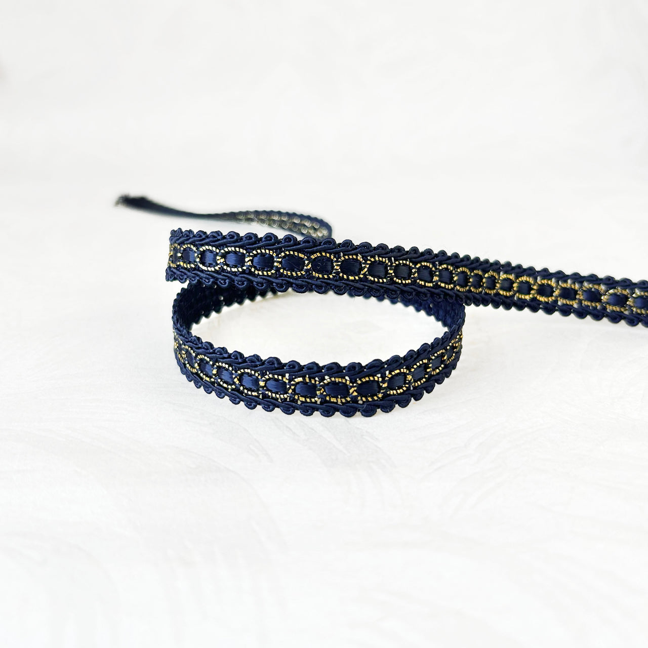 Satin_Center_Metallic_Gimp_Braid