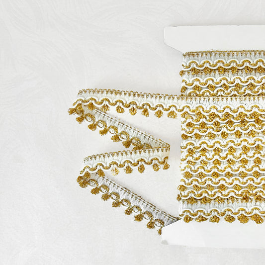 Scallop_Loop_Metallic_Braid