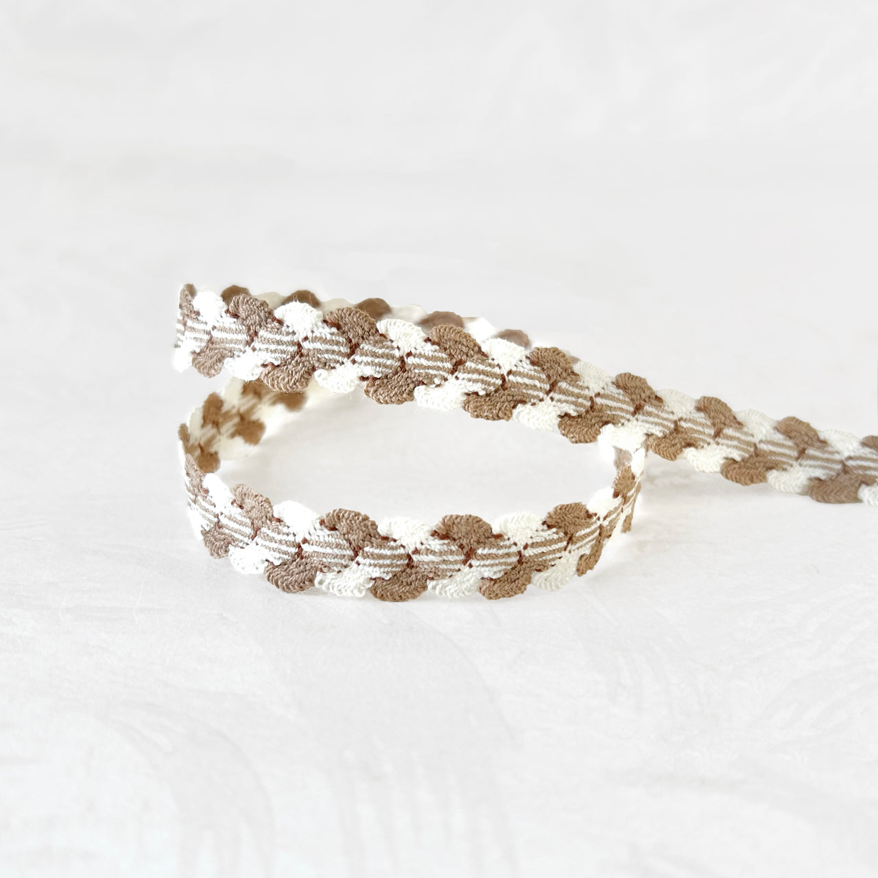 Scalloped_Checked_Braid