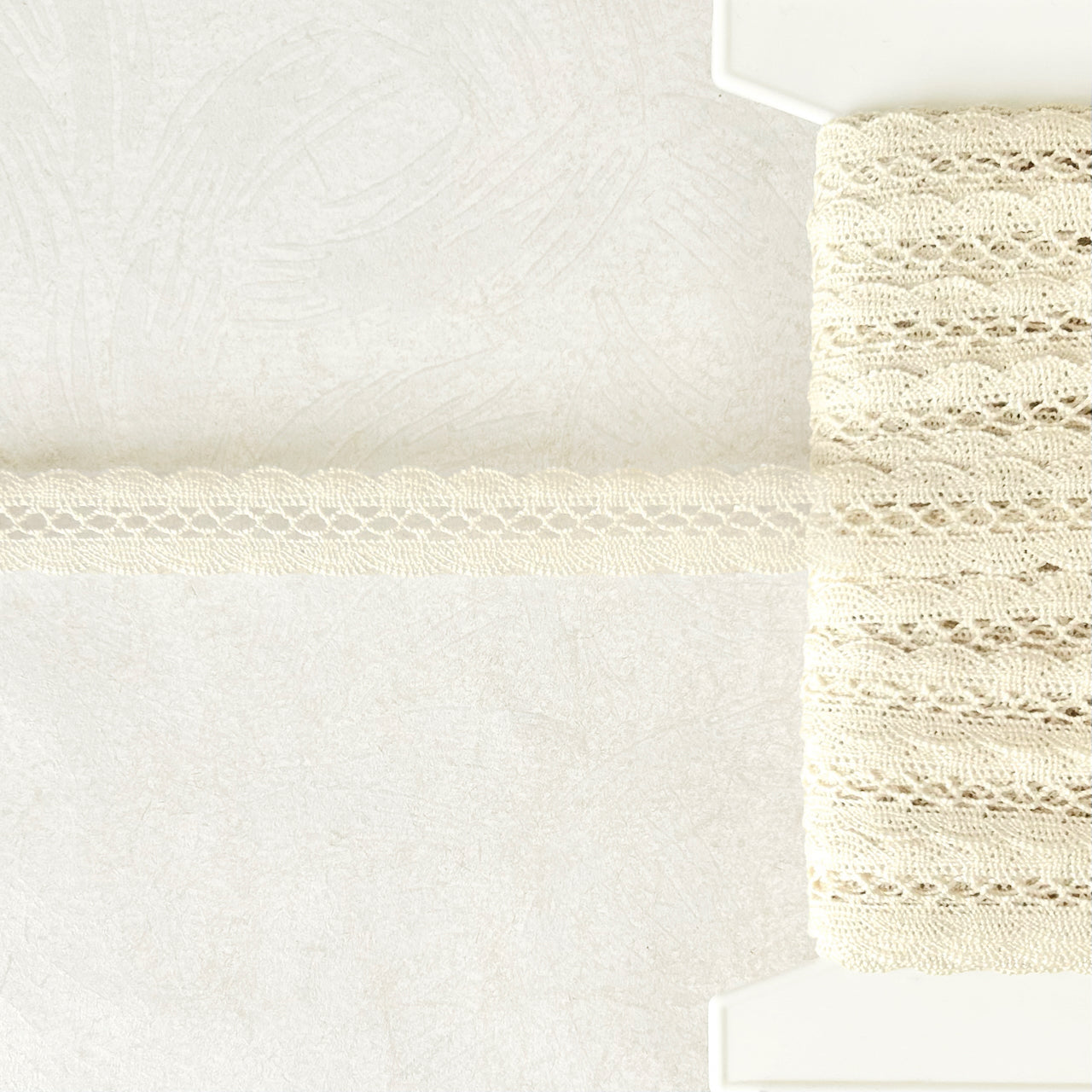 Scalloped_Cluny_Lace