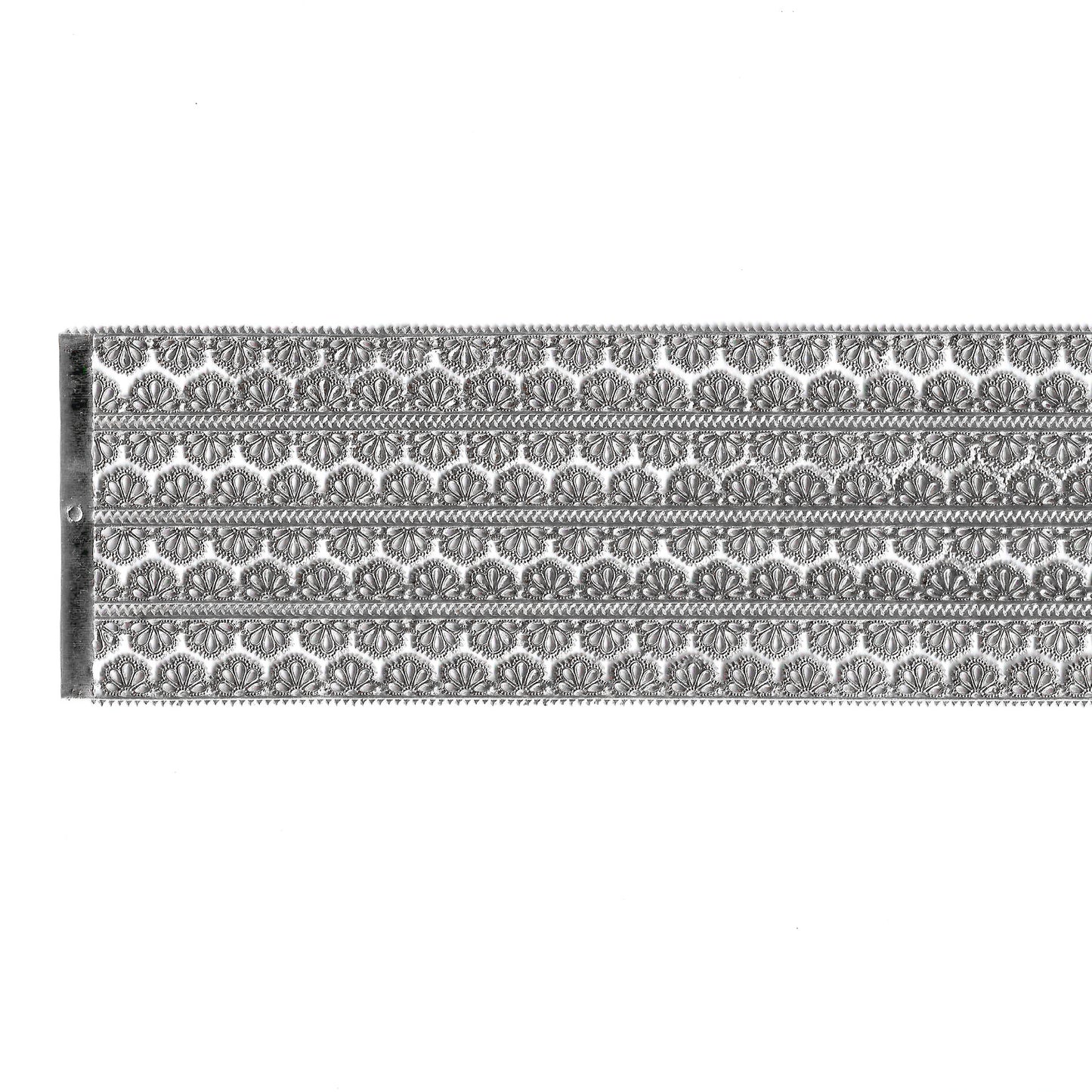 Scalloped_Dresden_Border