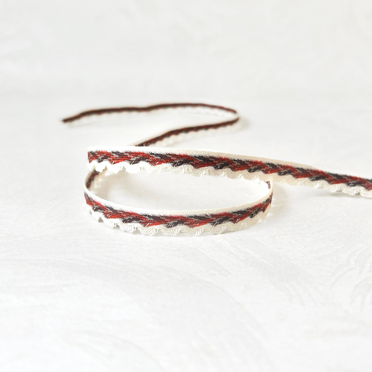 Scalloped Edging  - Multiple Colorways