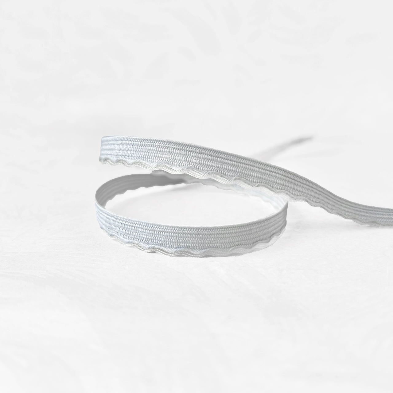 Scalloped_Filament_Edge_Braid