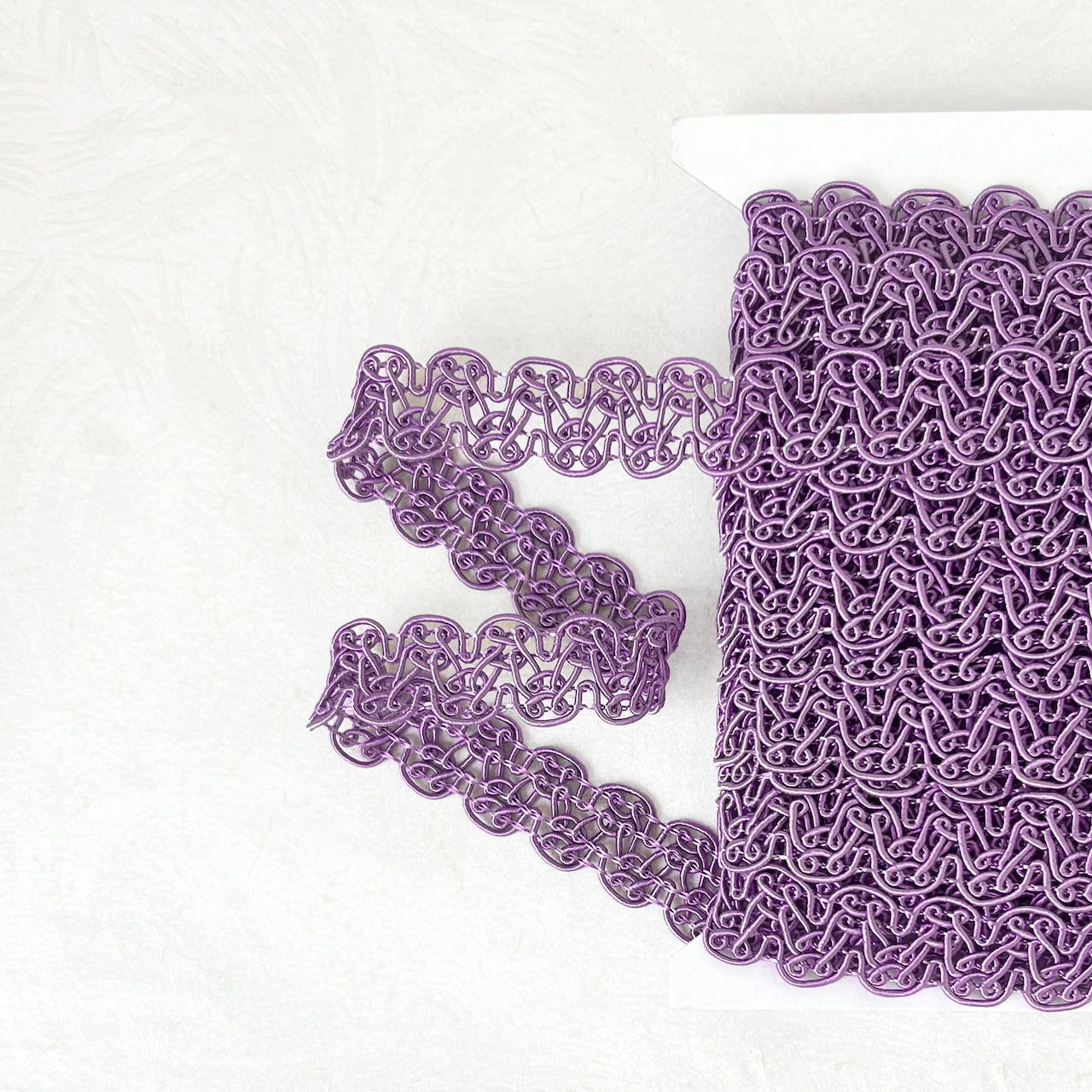 Scalloped_Loop_Braid