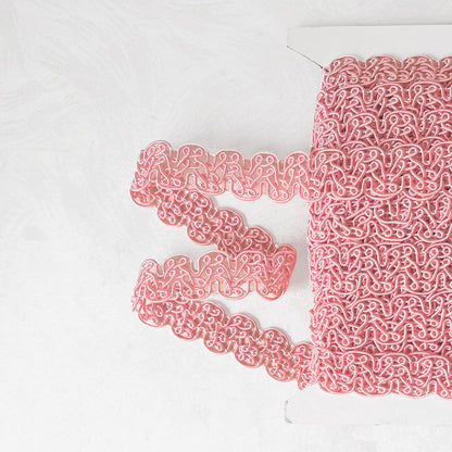Scalloped_Loop_Braid