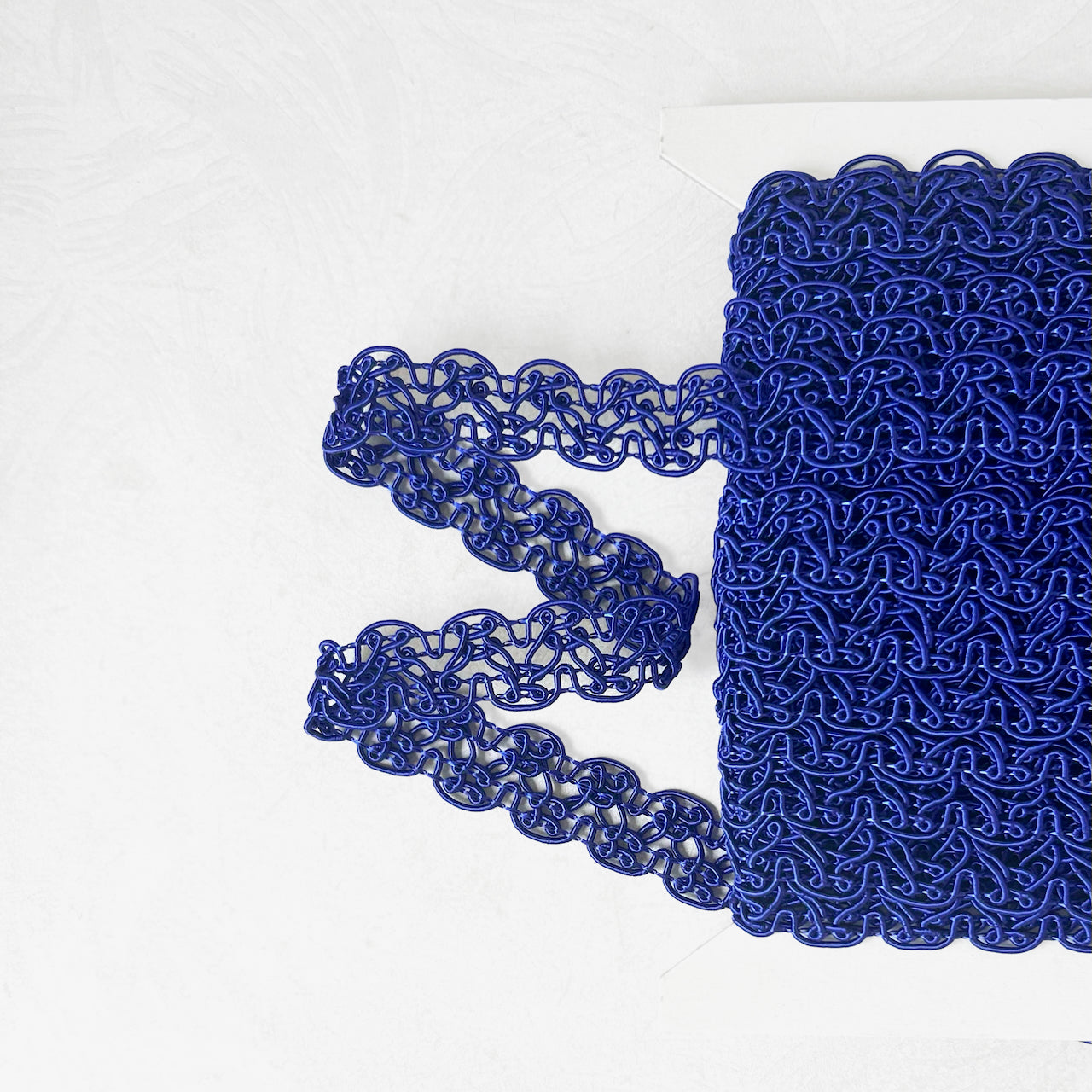 Scalloped_Loop_Braid