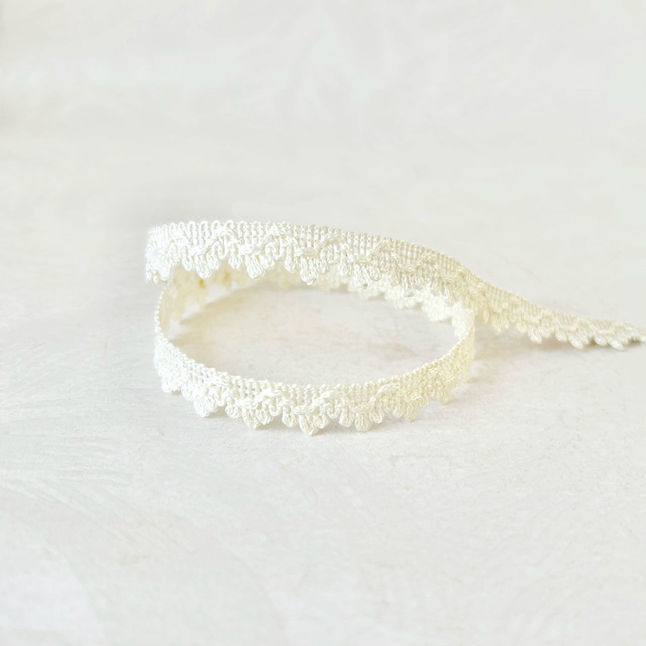 Scalloped_Loop_Braid