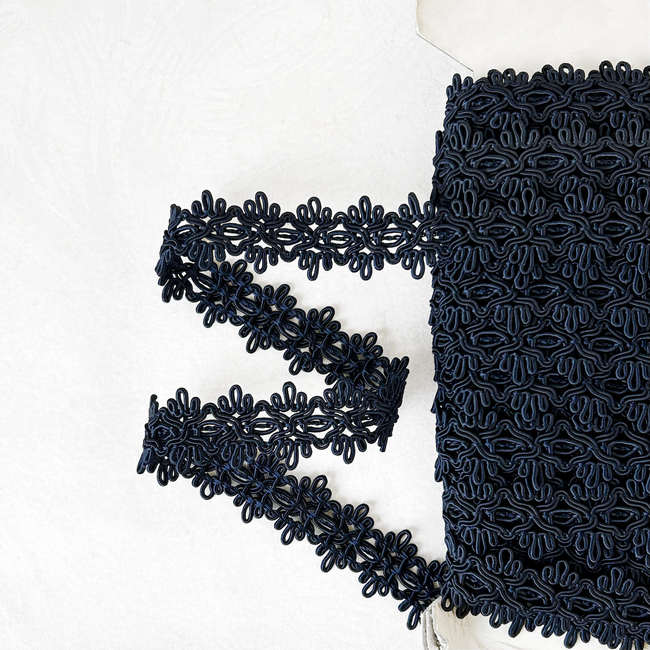 Scalloped_Loop_Gimp_Braid