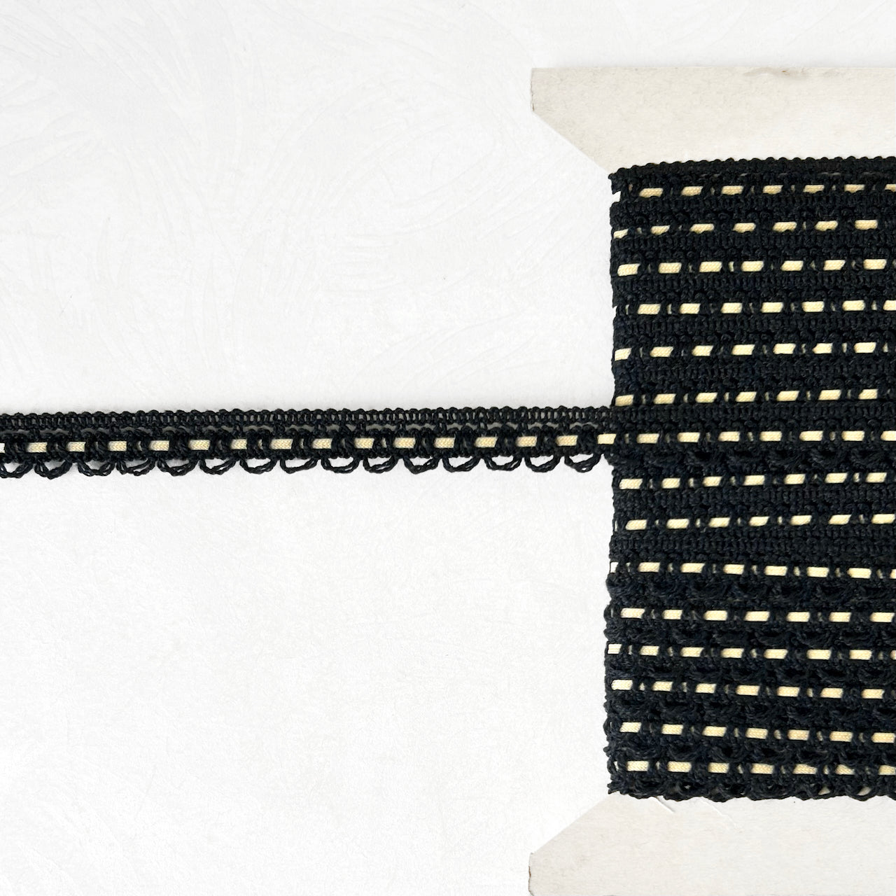 Scalloped_Loop_Inset_Braid