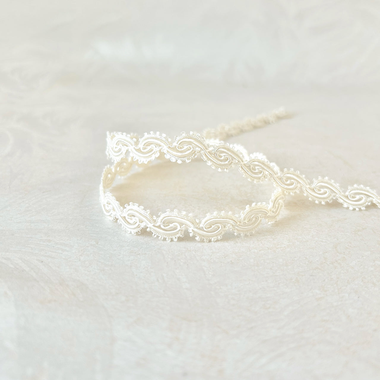 Scalloped_Picot_Edge_Gimp_Braid