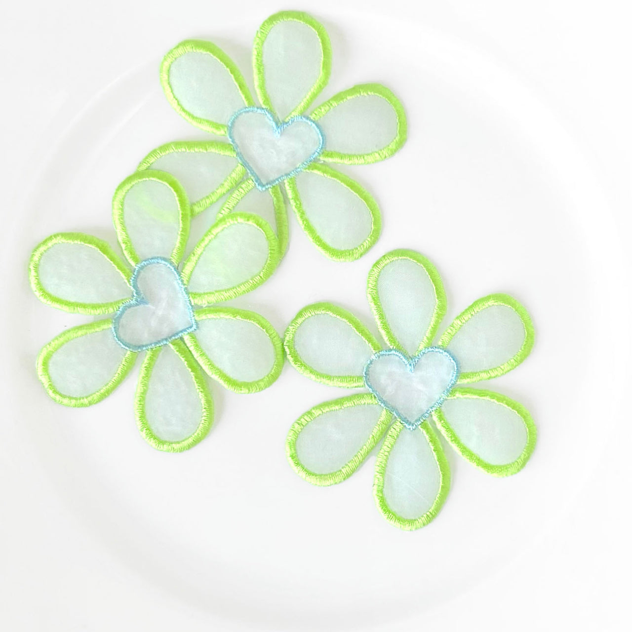 Sheer_Heart_Flower_Applique