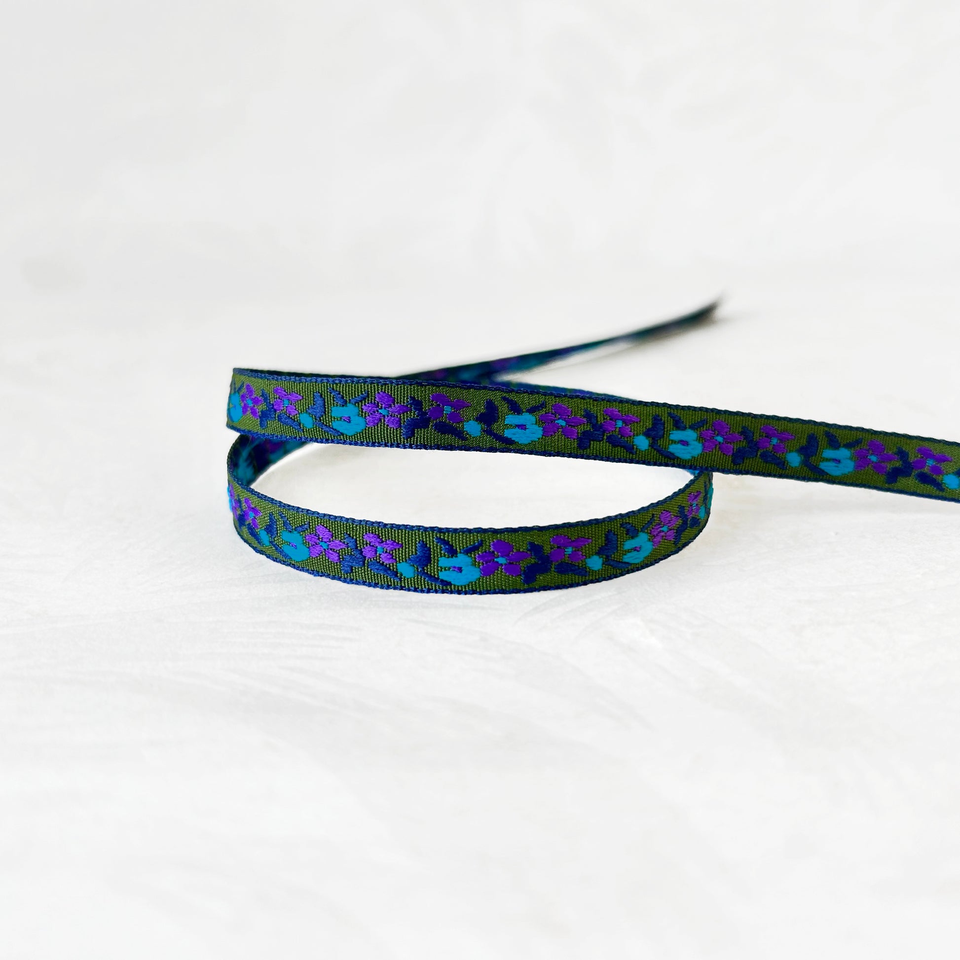 Skinny_Floral_Jacquard_Ribbo