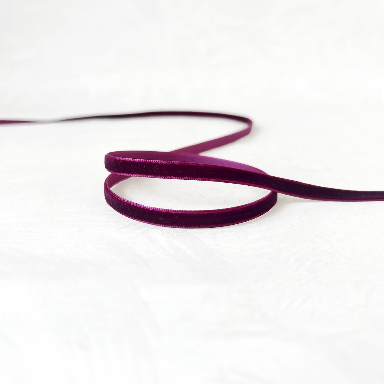 Skinny_Velvet_Ribbon