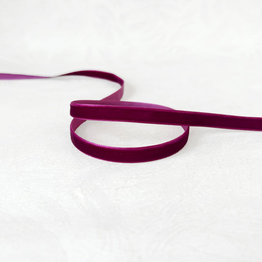 Skinny_Velvet_Ribbon