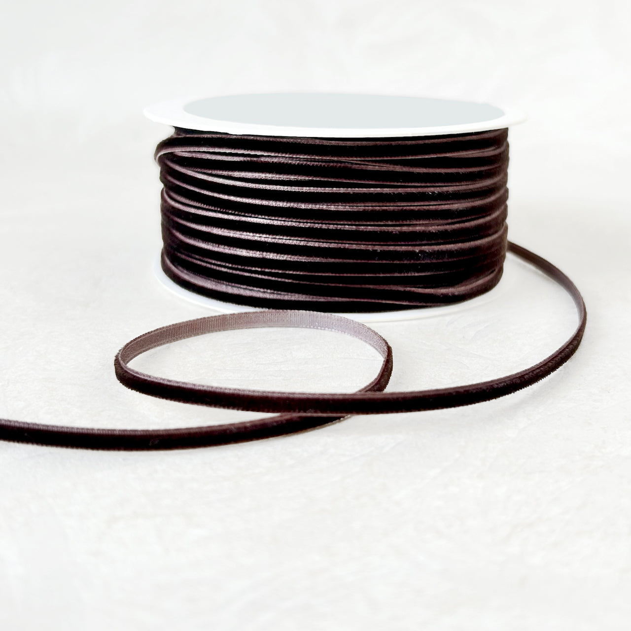 Skinny_Velvet_Ribbon