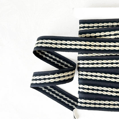 Twist_Center_Flat_Braid