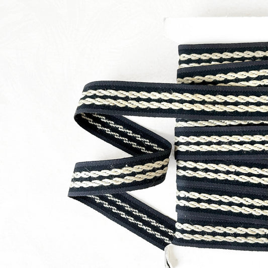 Twist_Center_Flat_Braid