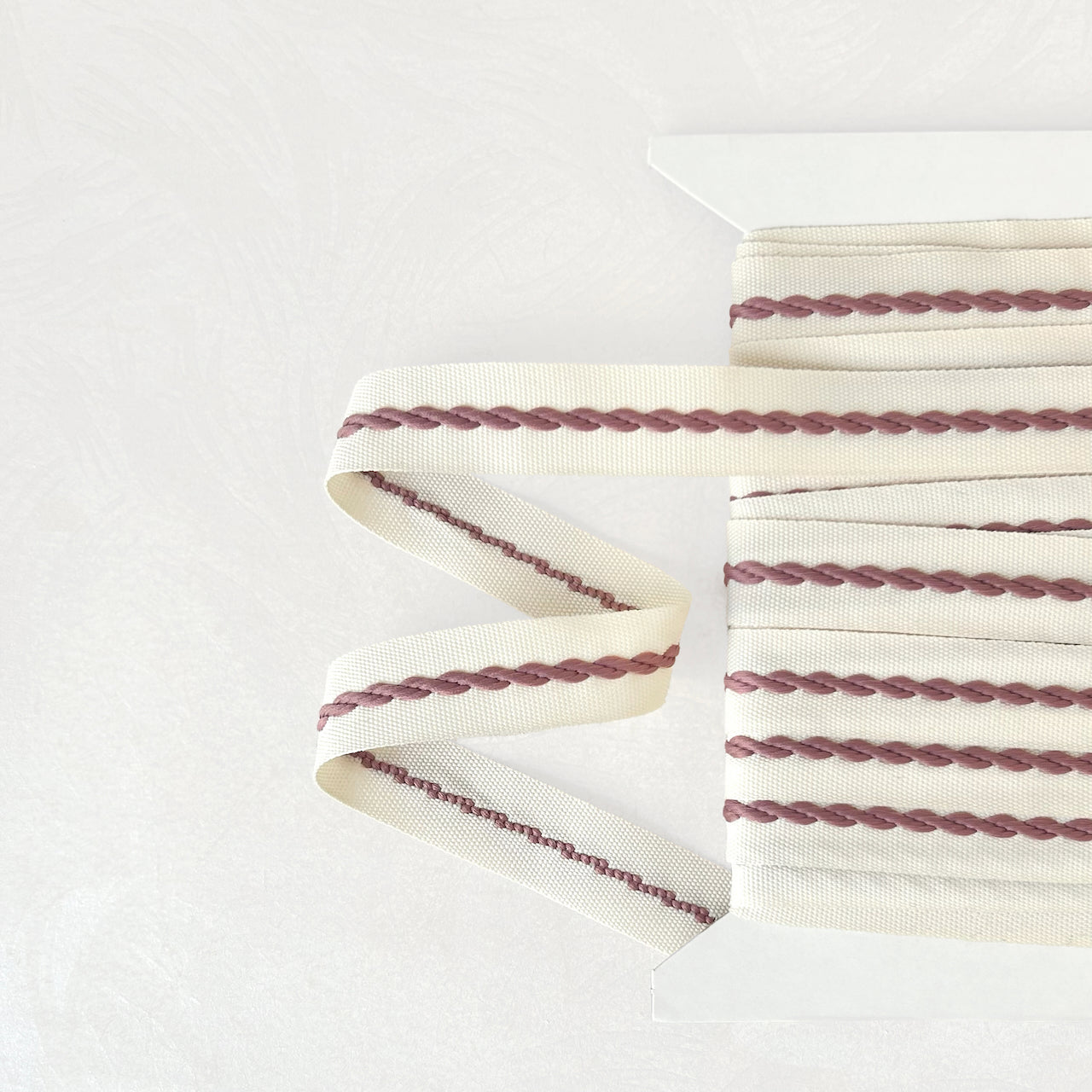 Twisted_Center_Flat_Braid