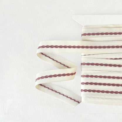 Twisted_Center_Flat_Braid