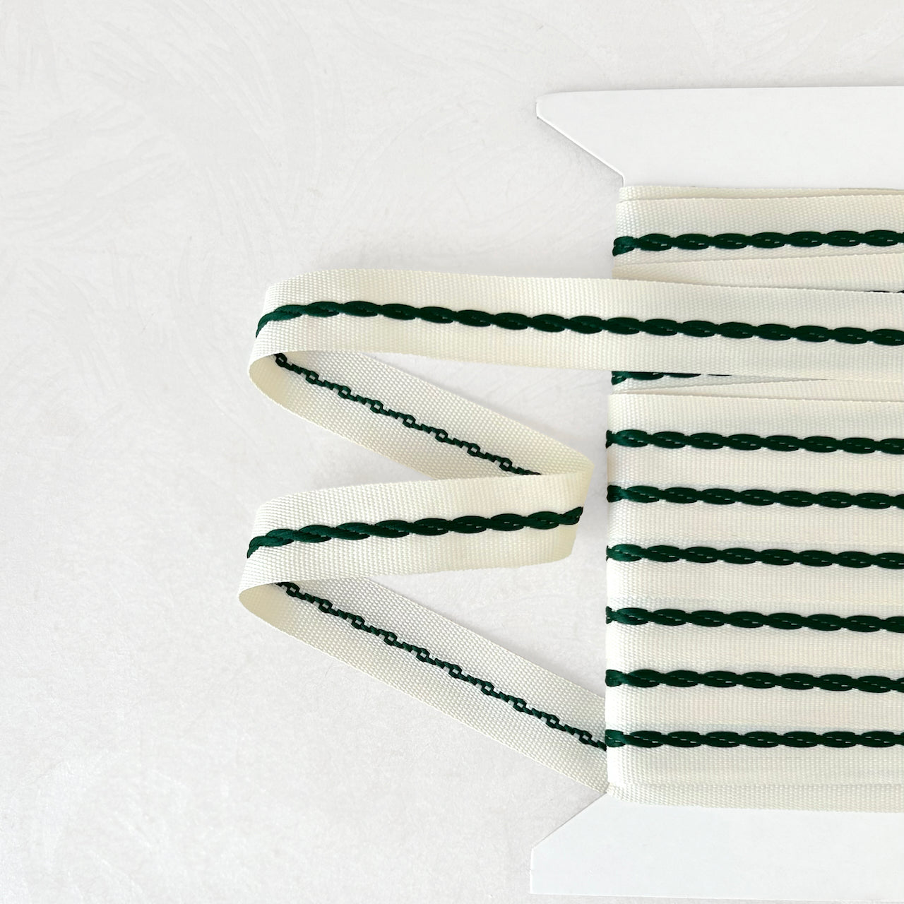 Twisted_Center_Flat_Braid