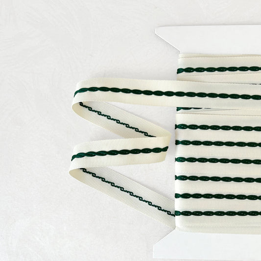 Twisted_Center_Flat_Braid