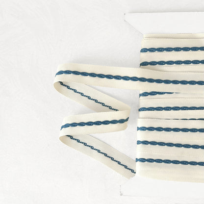 Twisted_Center_Flat_Braid