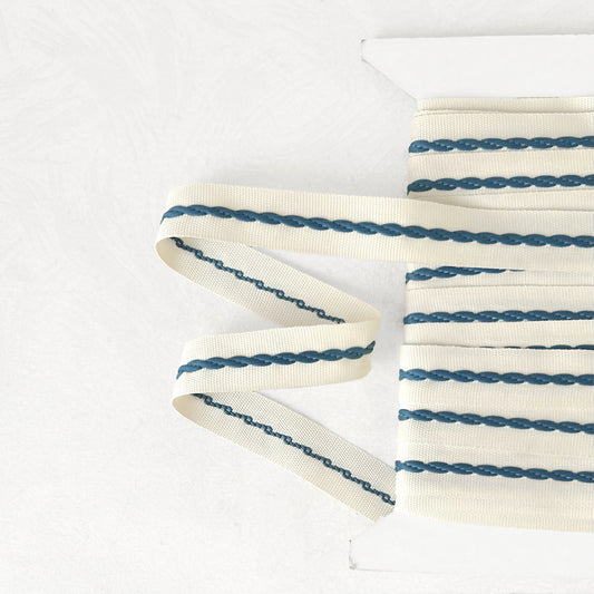Twisted_Center_Flat_Braid