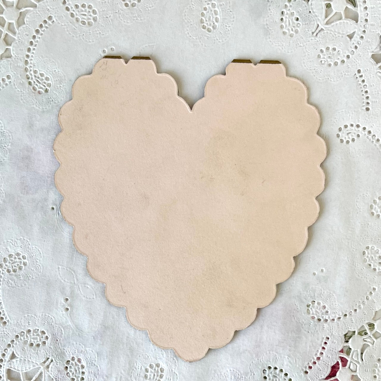 Vintage Scalloped Heart Valentine