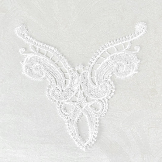 Venice_Lace_Bodice_Center_Piece