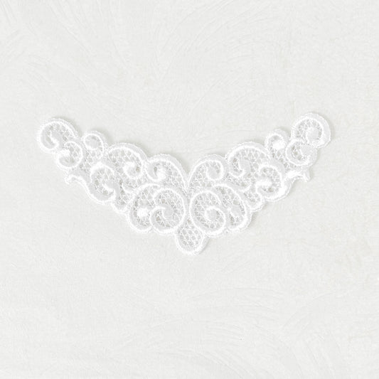 Venice_Lace_Center_Motif_Swirls_Applique