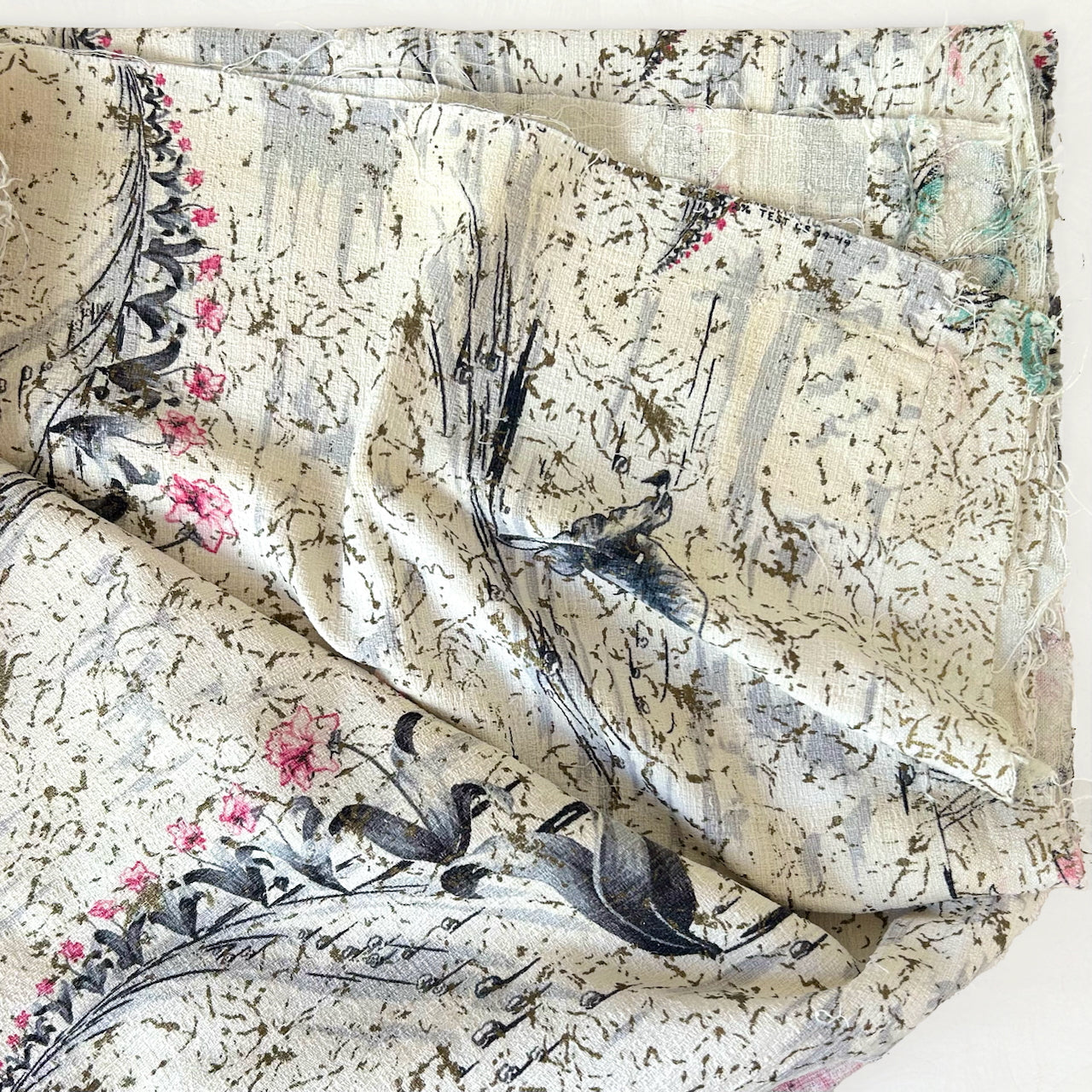 Vintage_Floral_Fabric