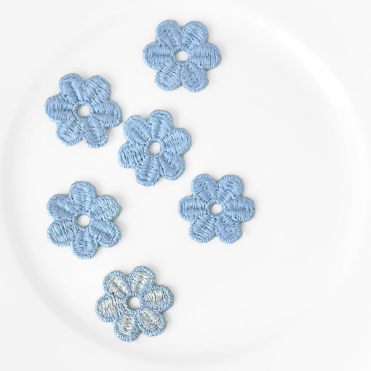 Vintage_Flower_Applique