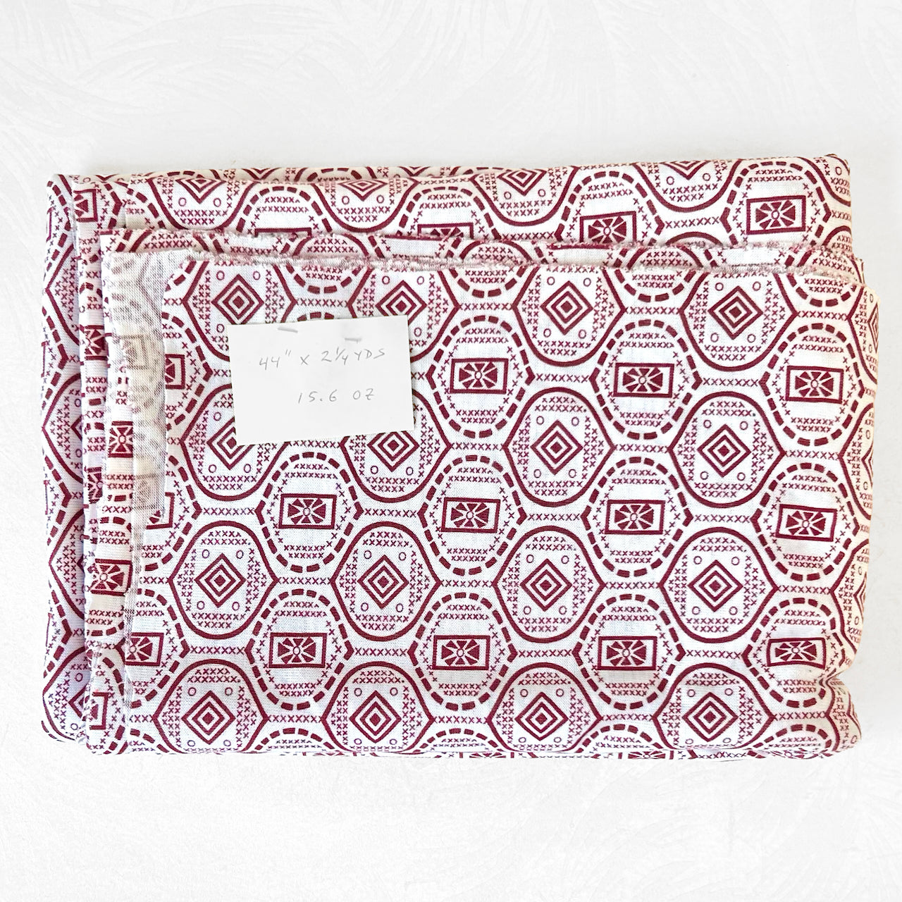 Vintage_Geometric_Pattern_Fabric