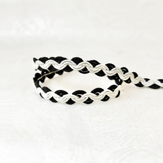 Vintage_Scalloped_Braid