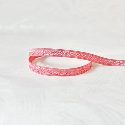 Wavy_Center_Flat_Braid