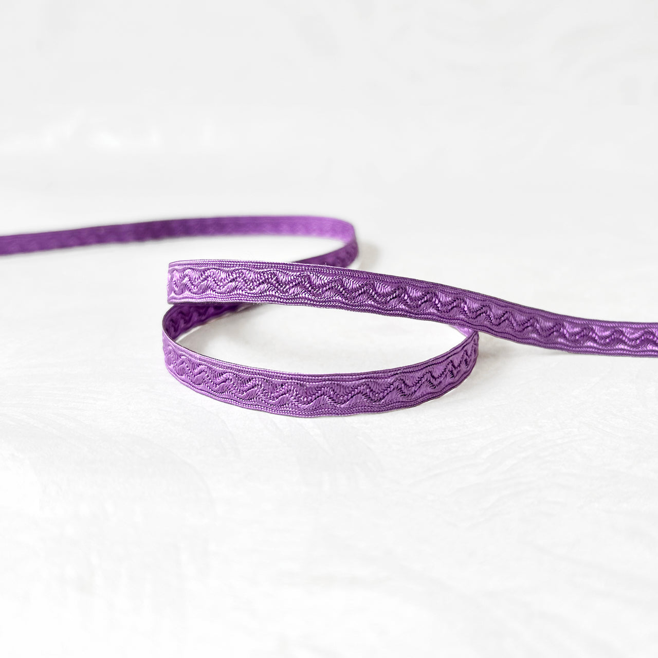 Wavy_Center_Flat_Braid