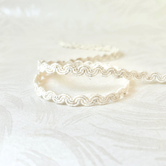 Wavy_Scalloped_Gimp_Braid