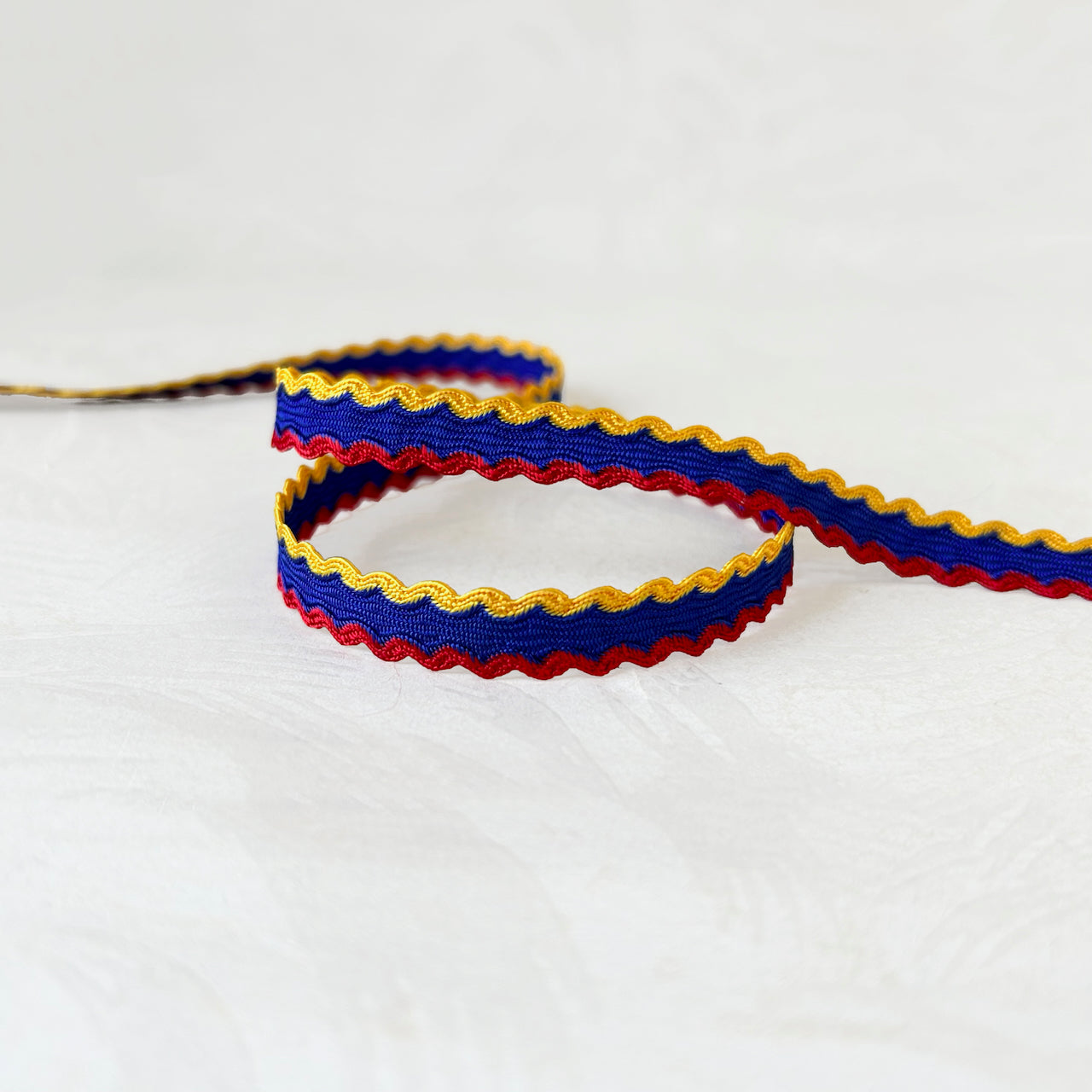 Wavy_Striped_Middy_Braid