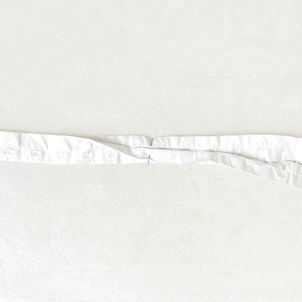 White_Cotton_Hook_And_Eye_Tape