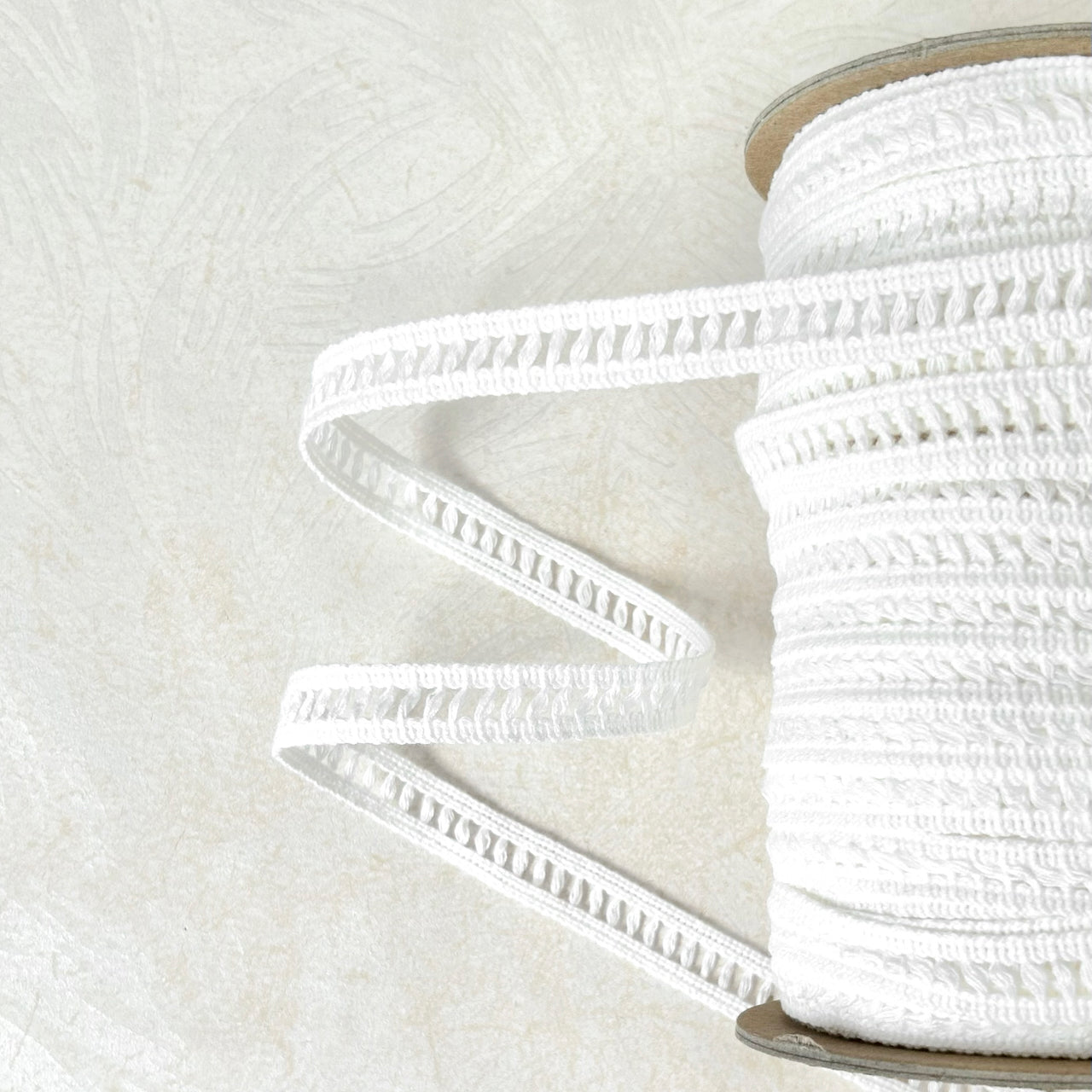 White_Ladder_Braid