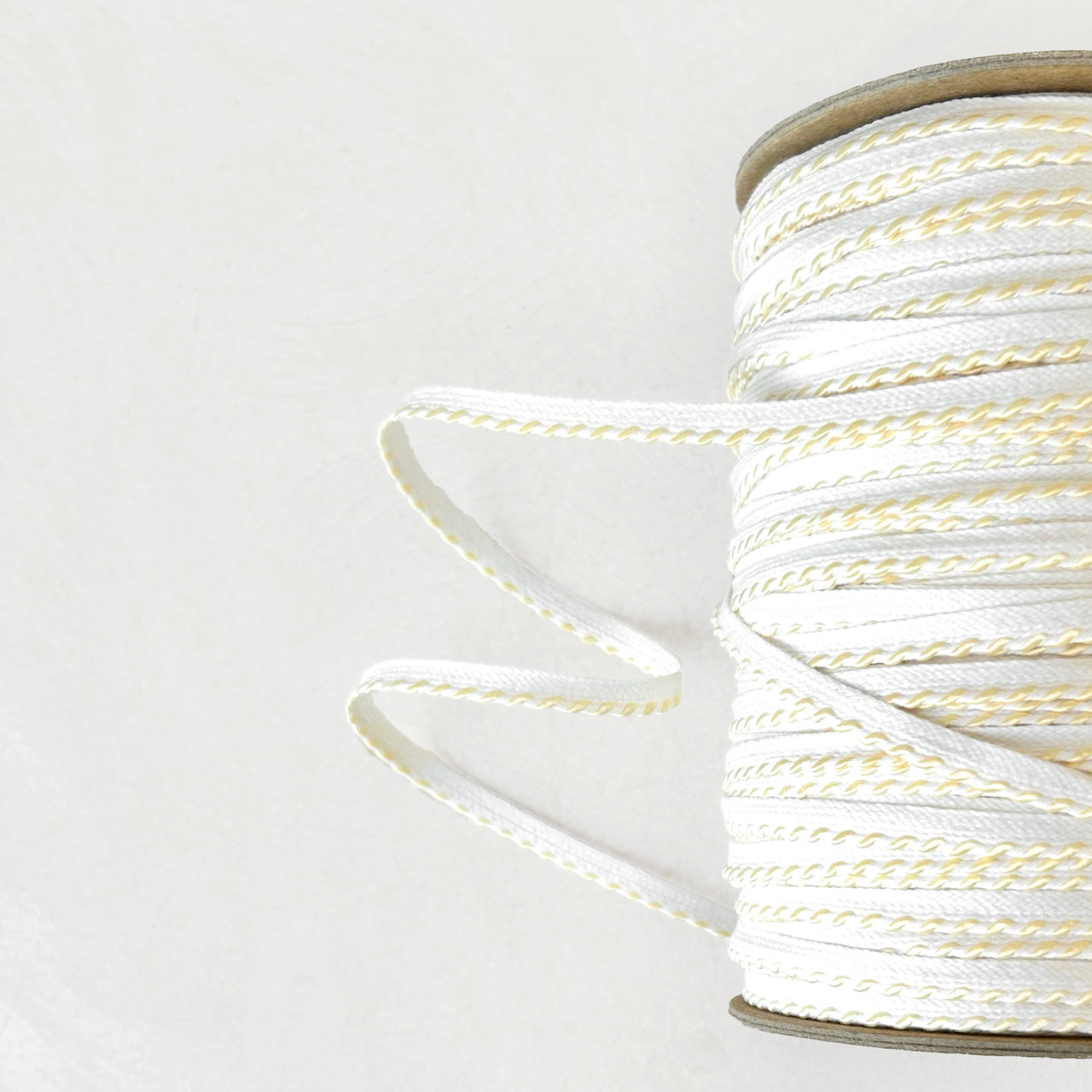 Yellow_Laced_Edging