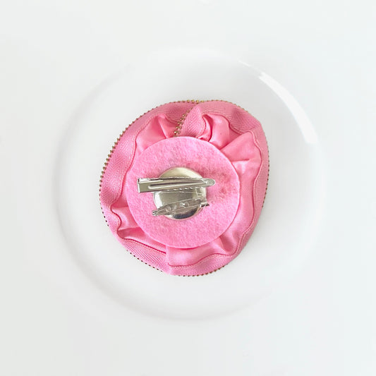 Zipper_Edge_Pink_Flower_Brooch