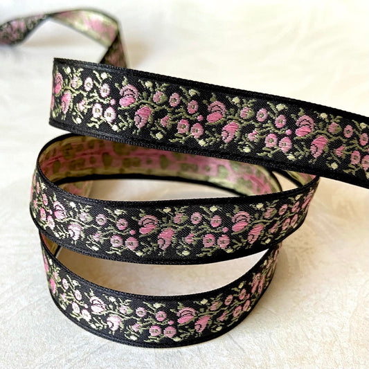 Rambling Floral Vine Jacquard - Multiple Colorways