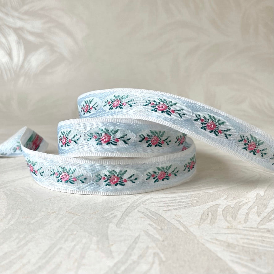 Oval Bouquet Floral Jacquard - Multiple Colorways