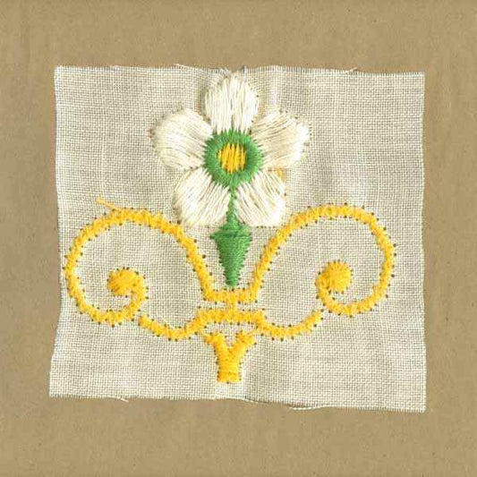 White_Vintage_Applique_Flower_Motif